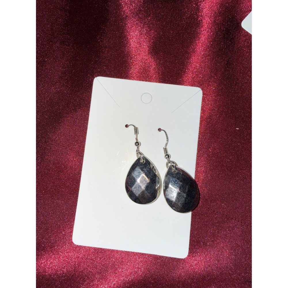 Silver Tone Faceted Teardrop Dangle Earrings Metallic Fishhook Drop Earrings